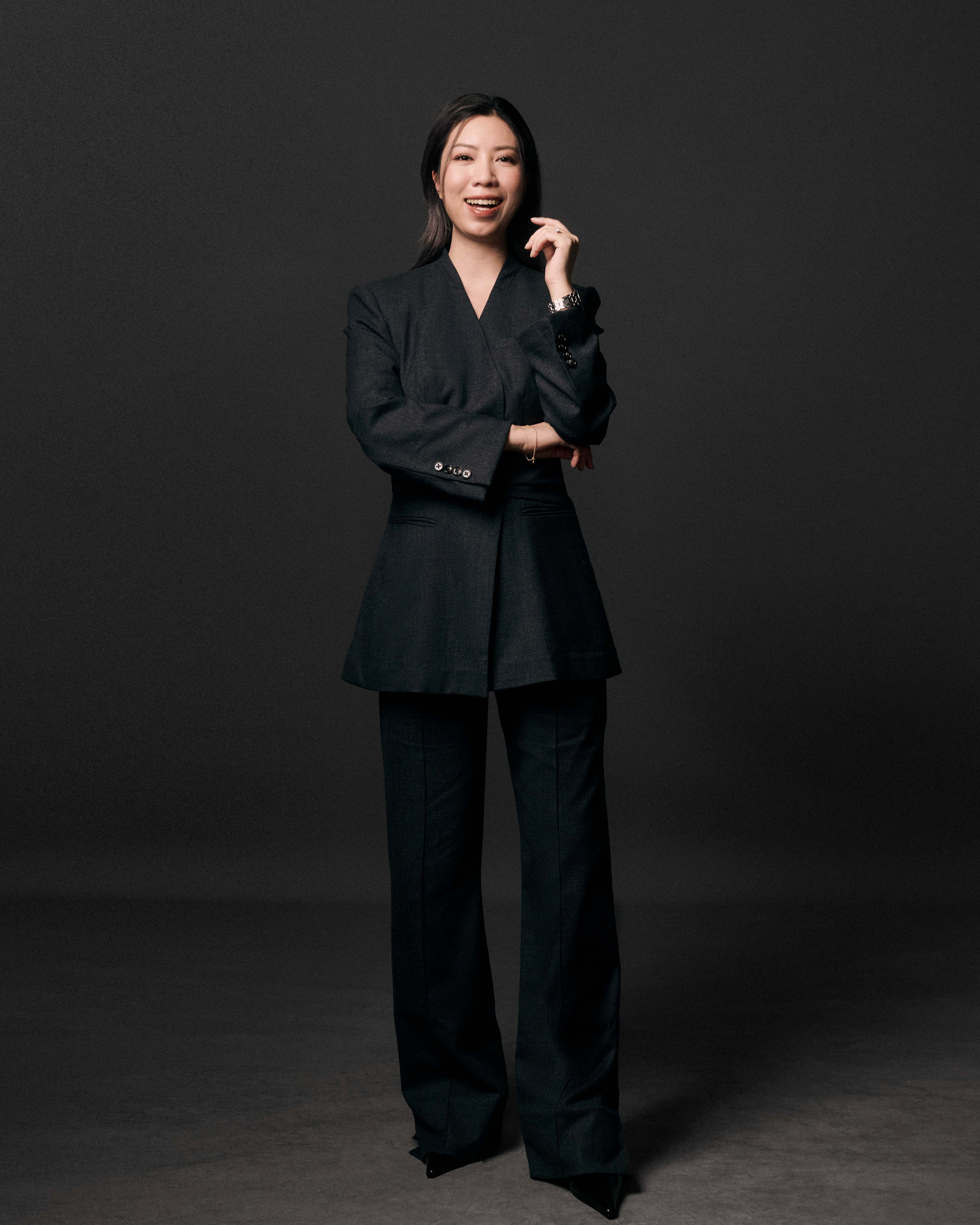 HÀ LINH NGUYỄN