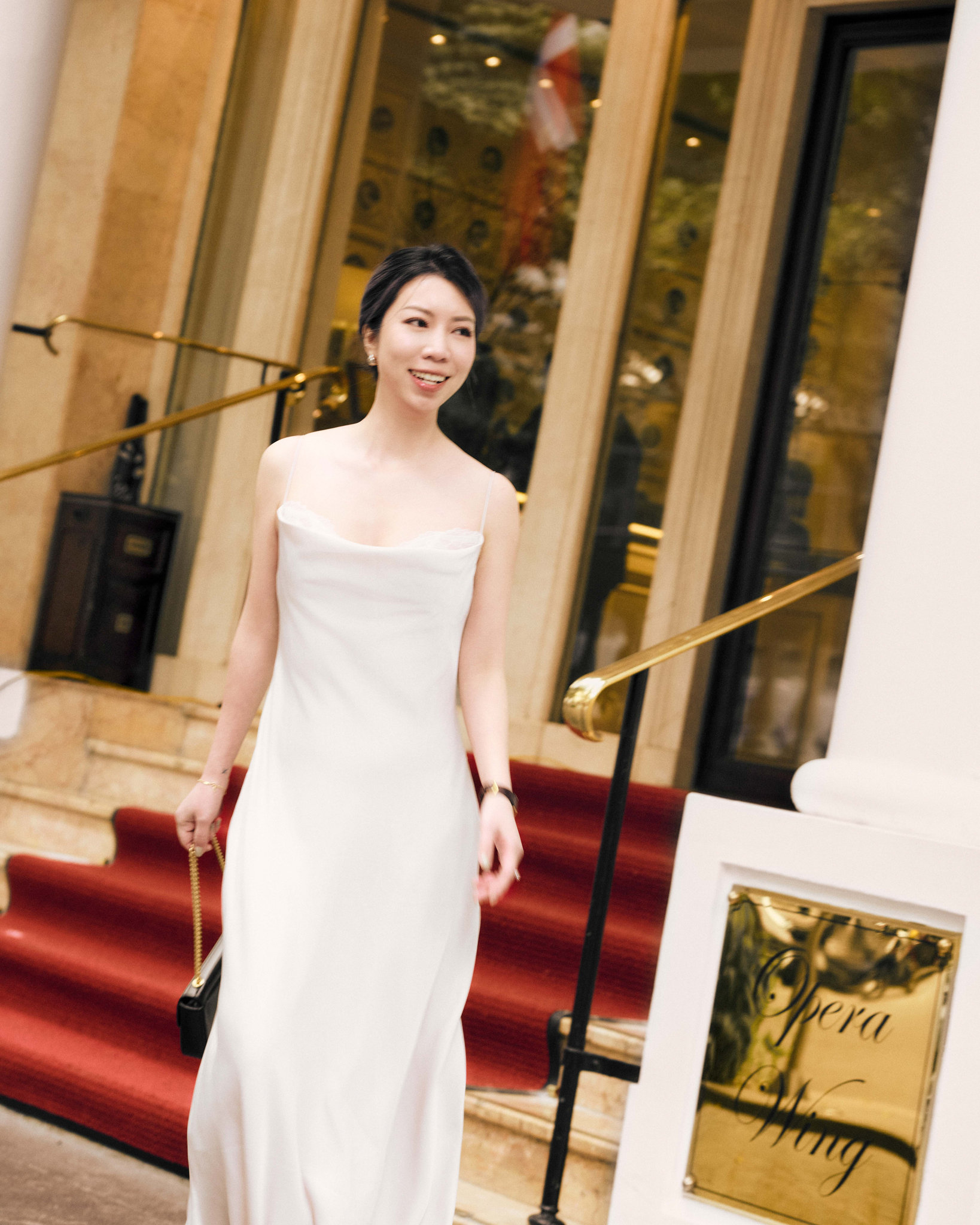 HÀ LINH NGUYỄN